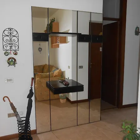 Bilocale Il Lauro Apartmán Lazise